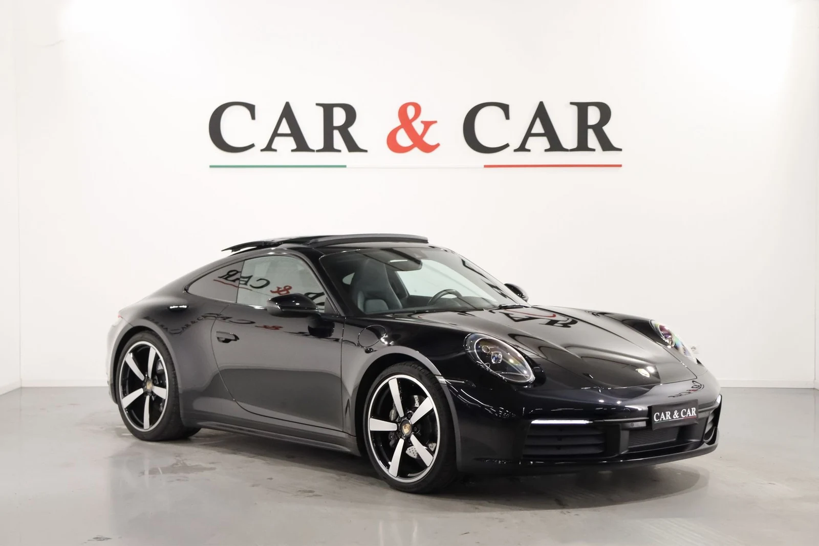 Seller photograph: Porsche 911 Carrera 4 (992)