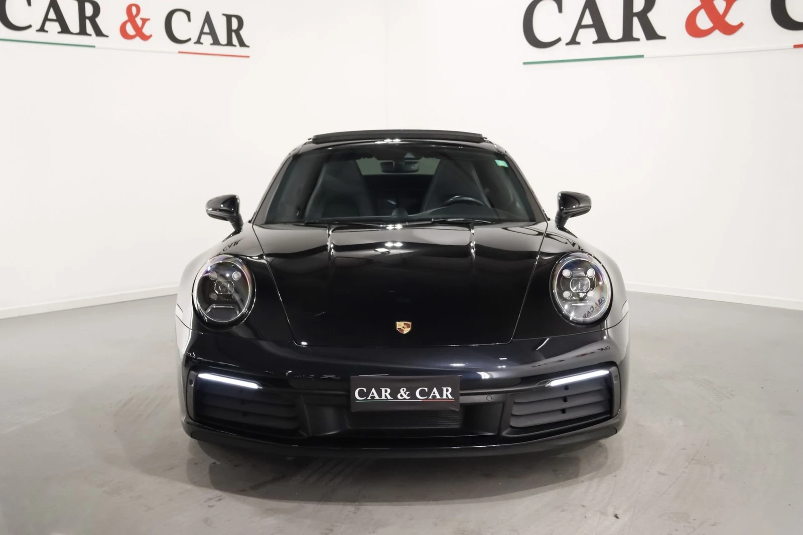 Porsche 911 Carrera 4 (992), 3/10
