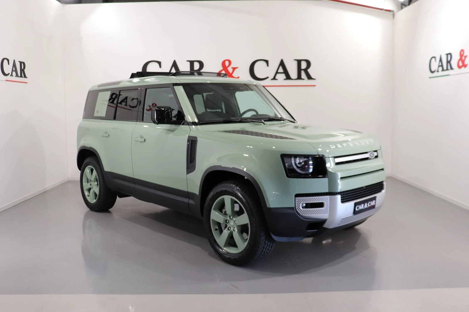 Seller photograph: Land Rover Defender 110 P400 75th Limited Edition