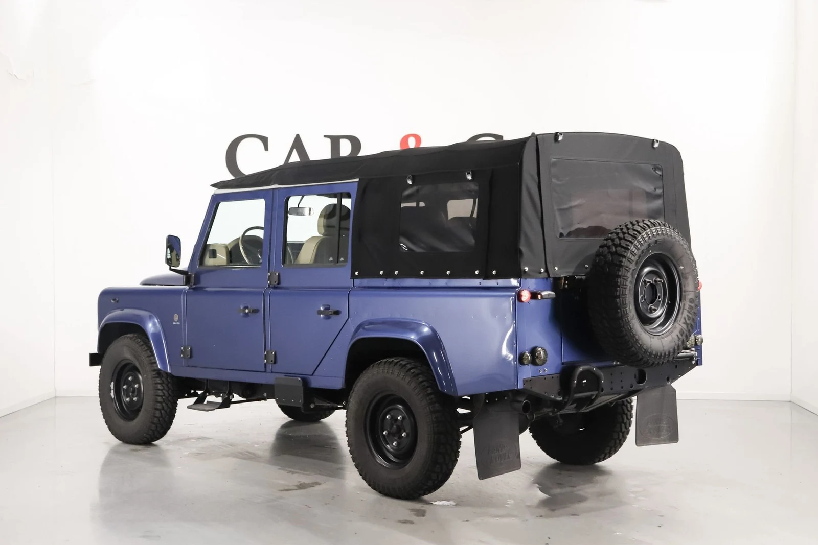Land Rover Defender 110 2.2 TD4, 2/10