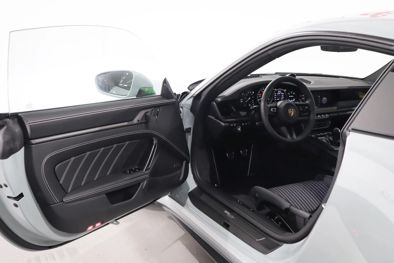 Porsche 911 S/T (992), 9/10