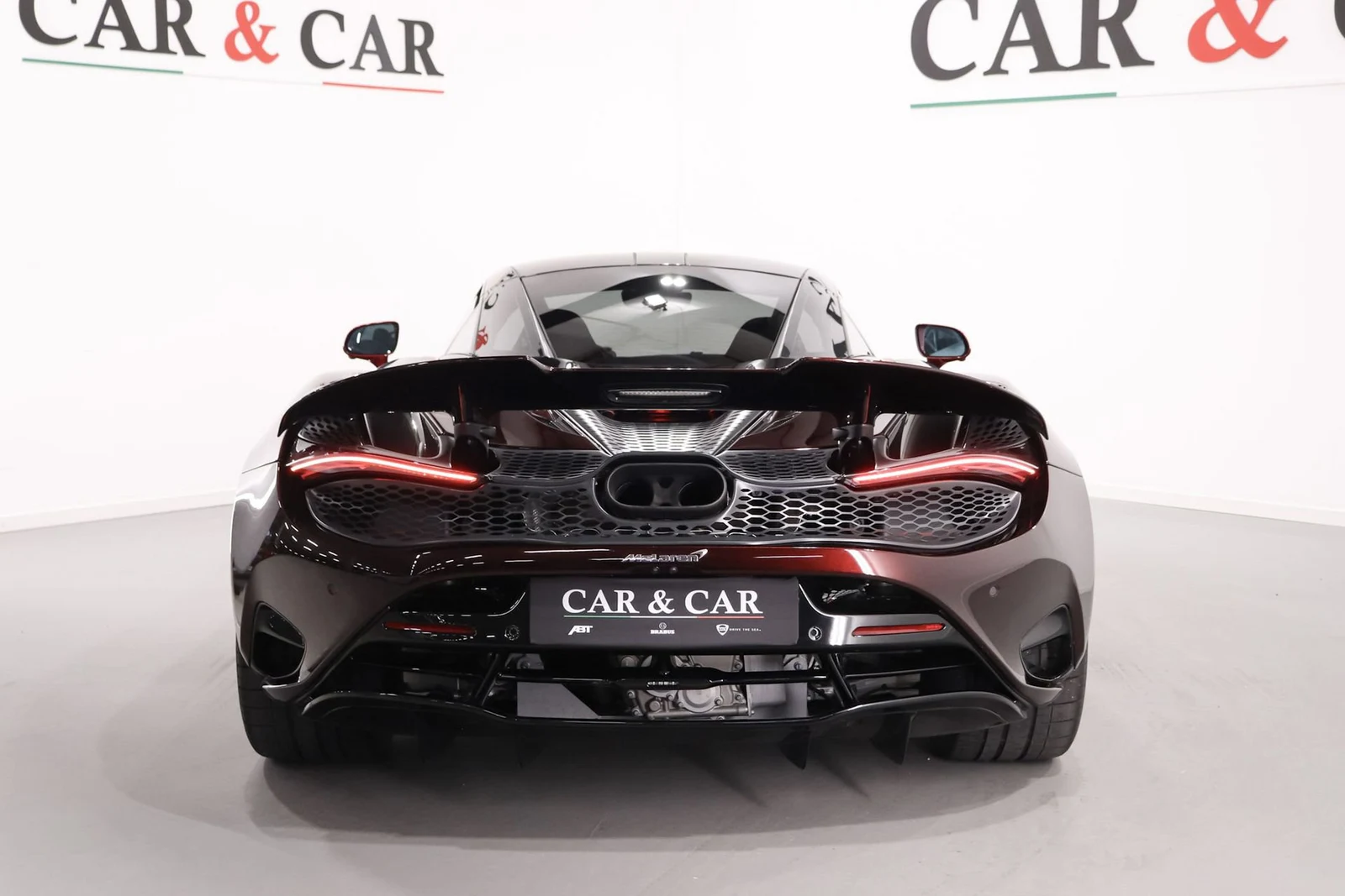 McLaren 750S MSO, 4/10