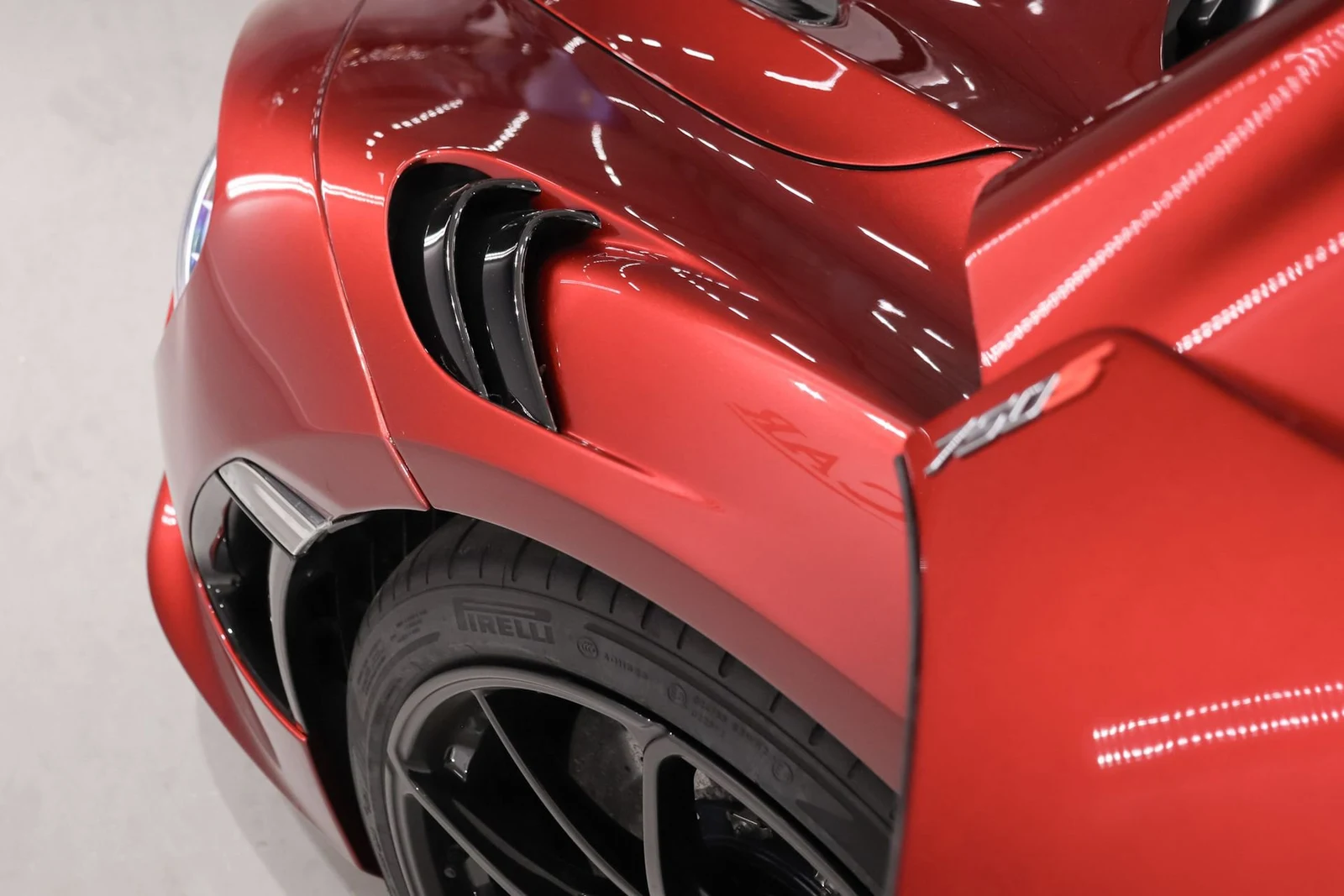 McLaren 750S MSO, 10/10