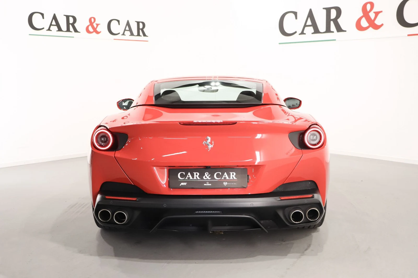 Ferrari Portofino, 4/10