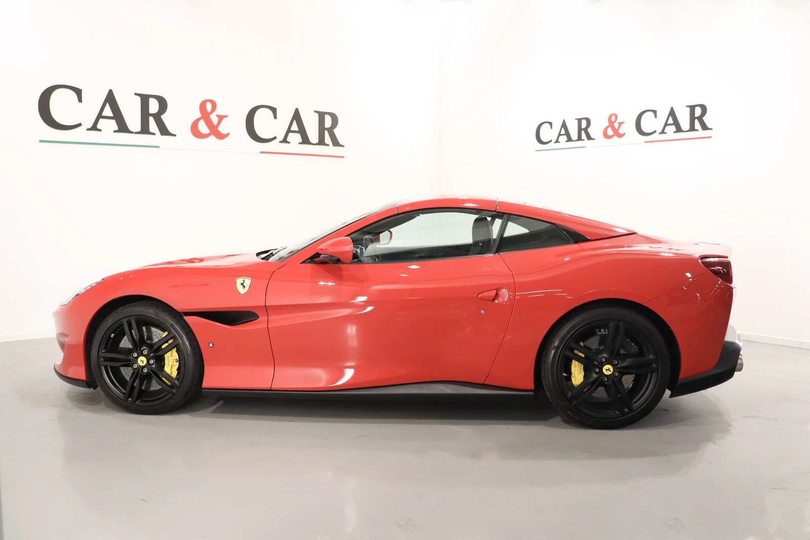 Ferrari Portofino, 6/10
