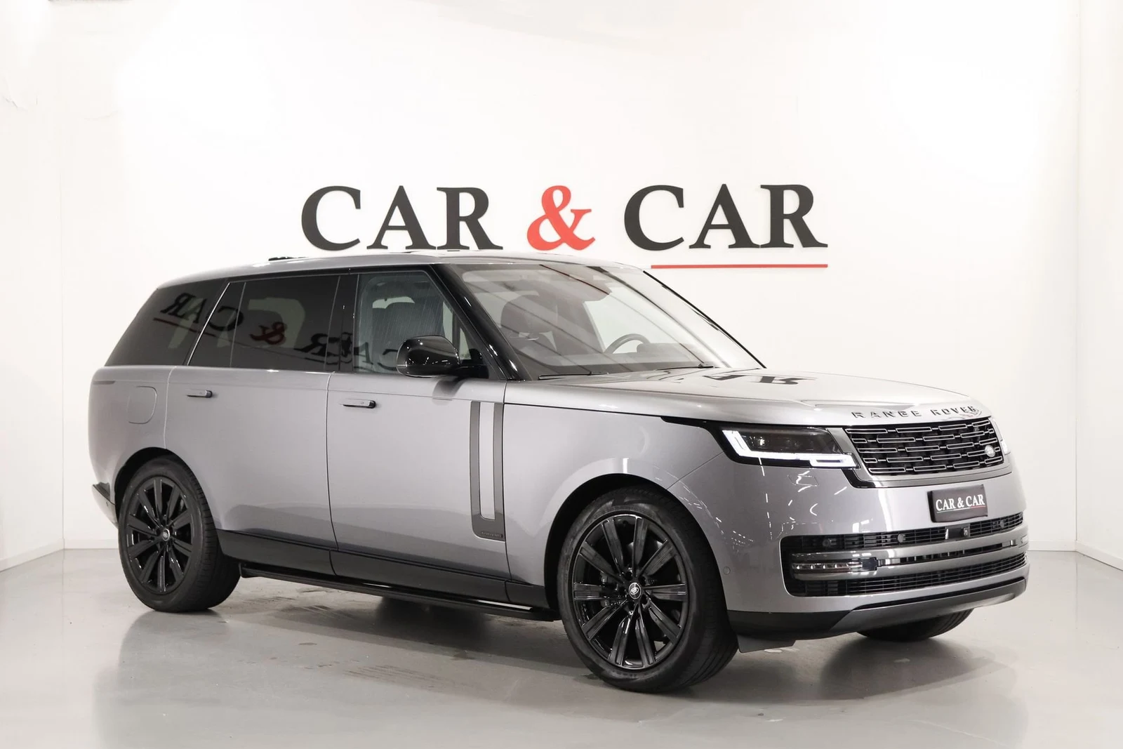 Seller photograph: Land Rover Range Rover P530 Autobiography LWB