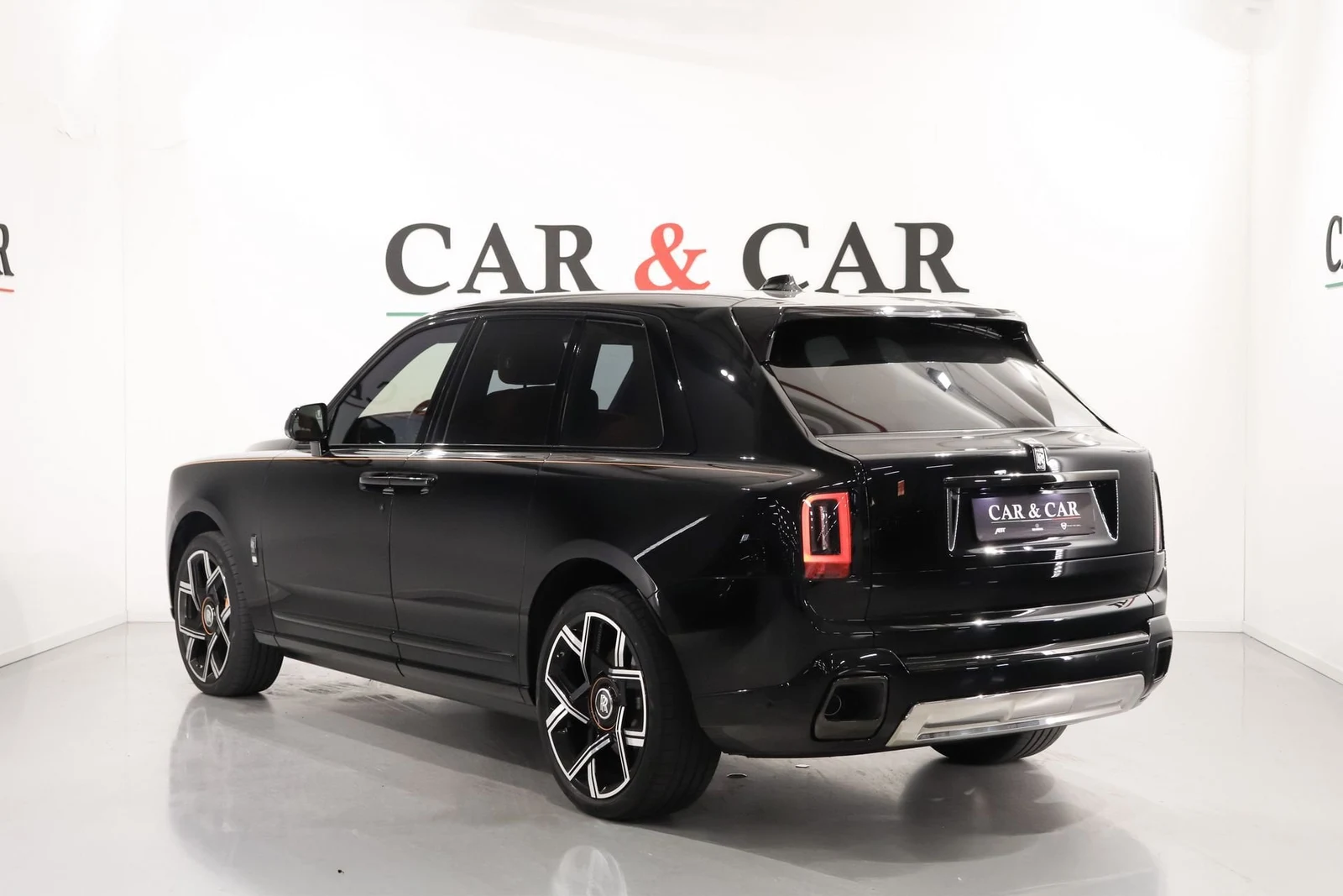 Rolls-Royce Cullinan Black Badge, 2/10