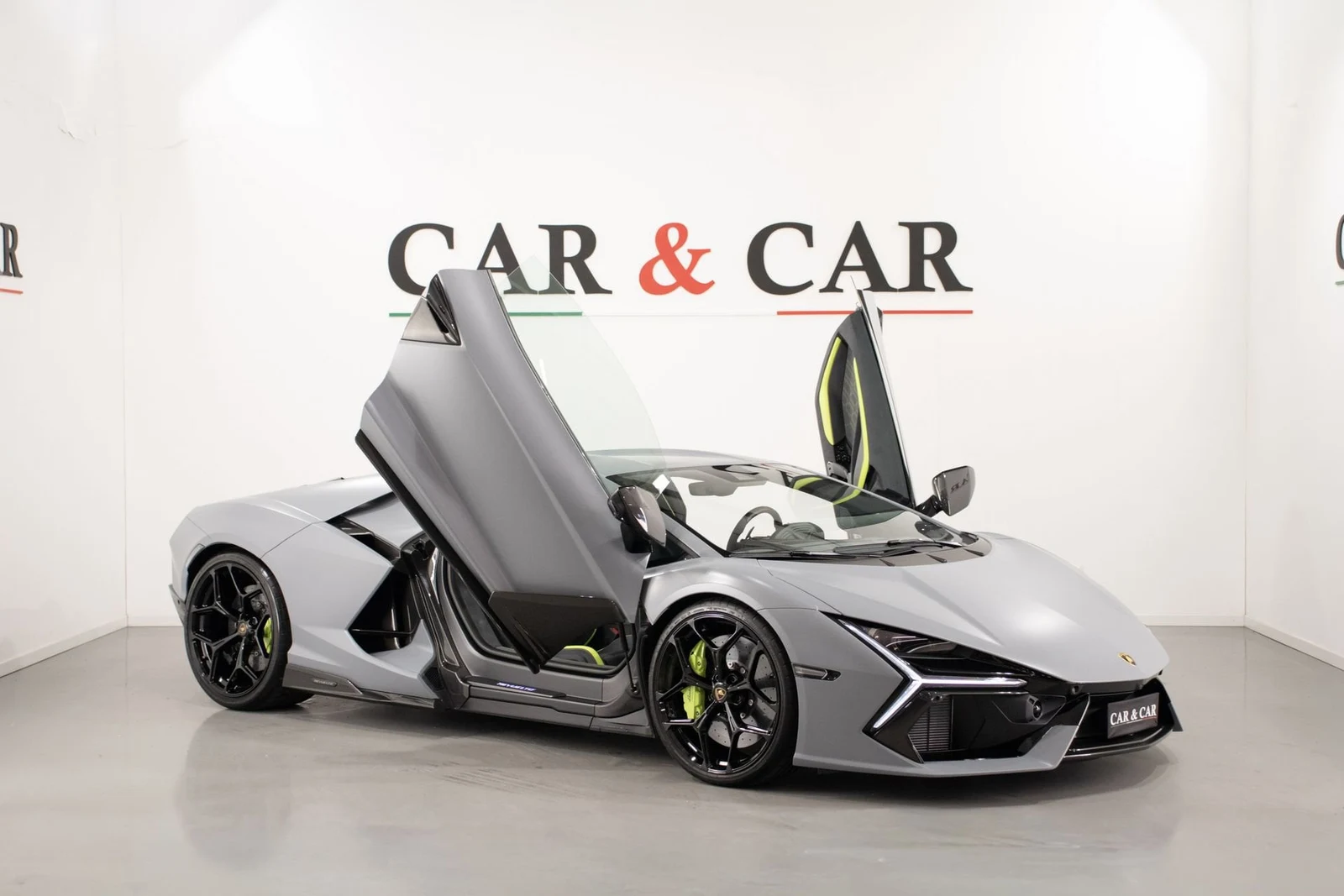 Seller photograph: Lamborghini Revuelto