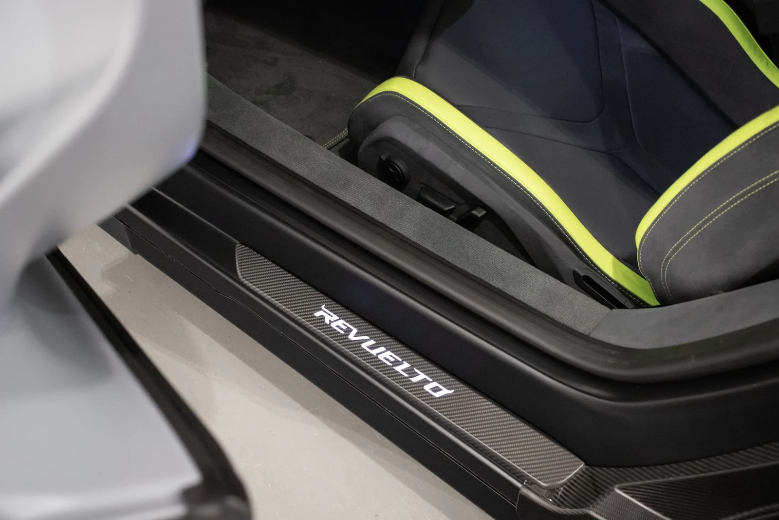 Lamborghini Revuelto, 10/10