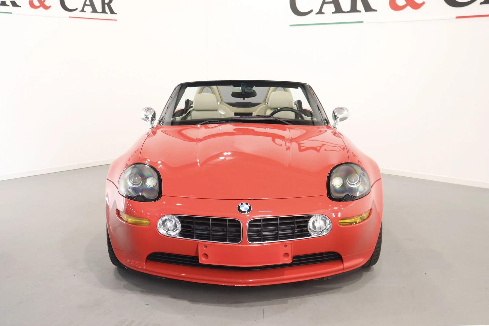 BMW Z8, 3/10