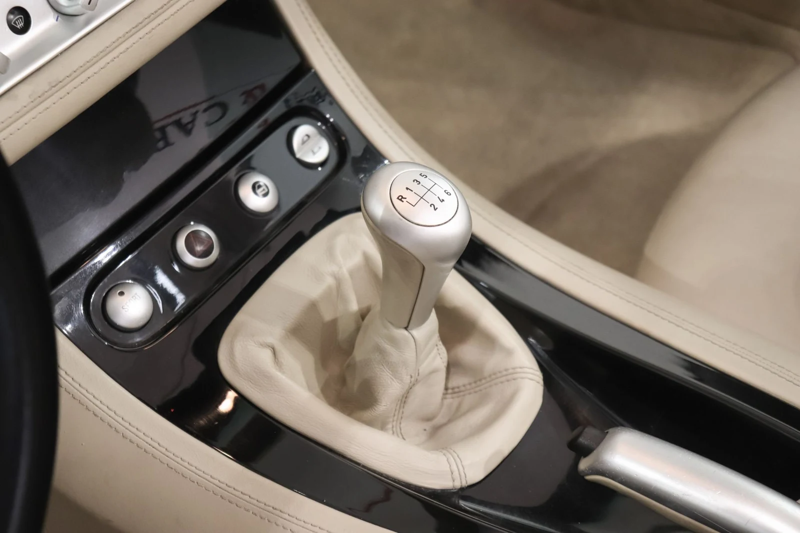 BMW Z8, 9/10