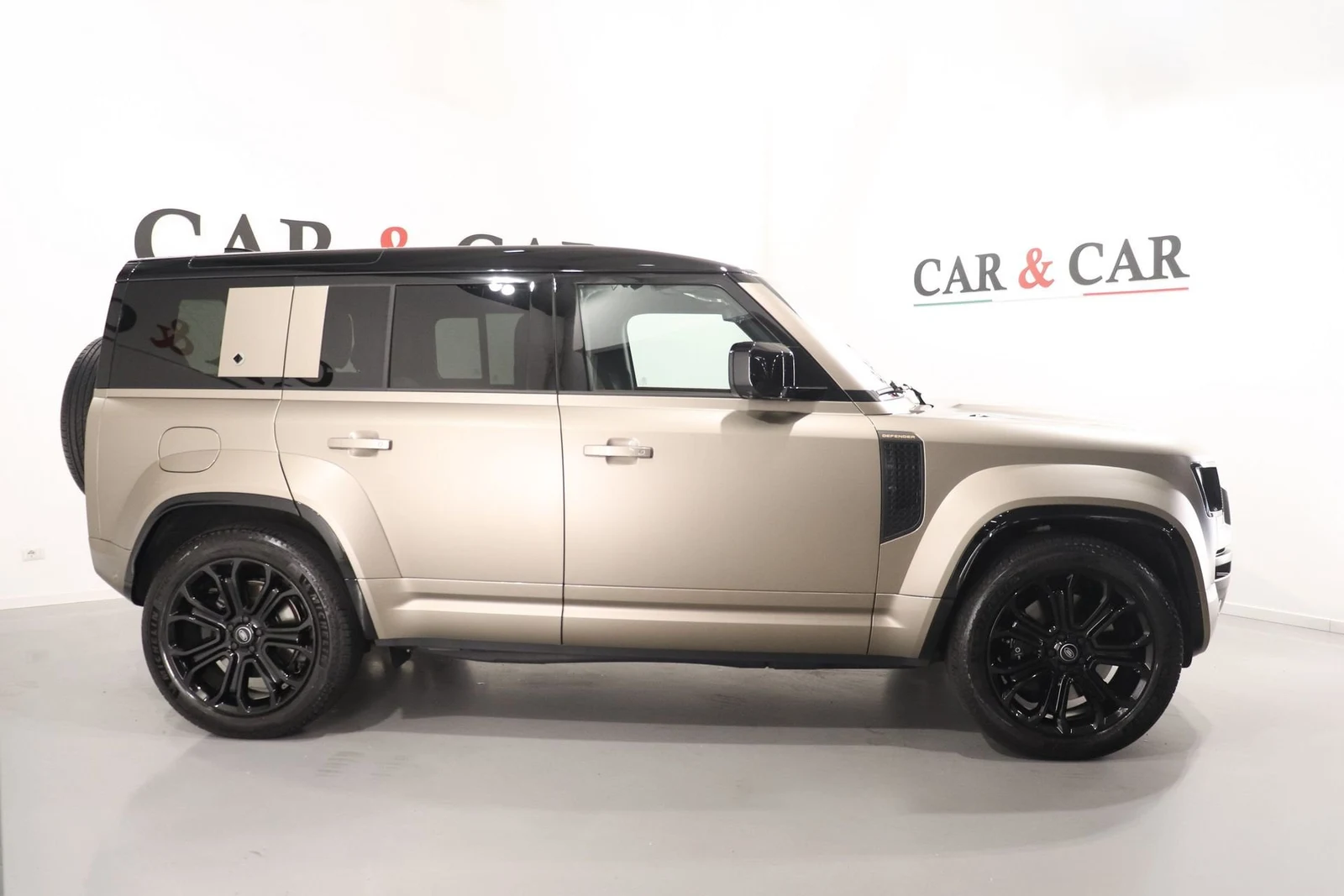 Land Rover Defender OCTA 110, 5/10