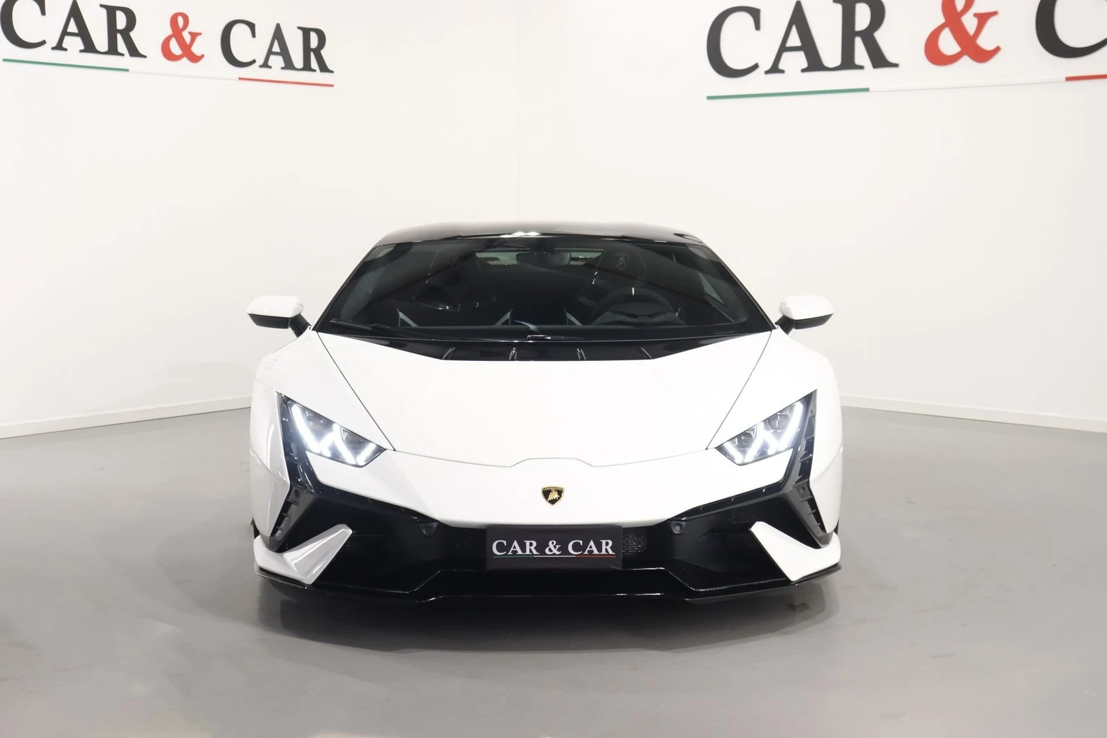Lamborghini Huracán Tecnica, 3/10