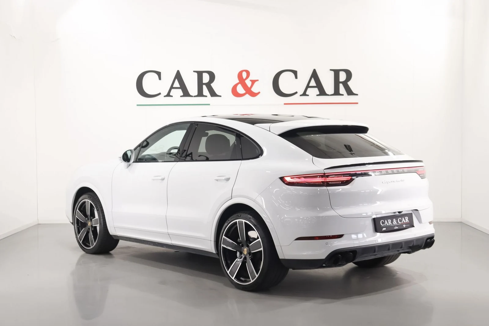 Porsche Cayenne Turbo, 2/10