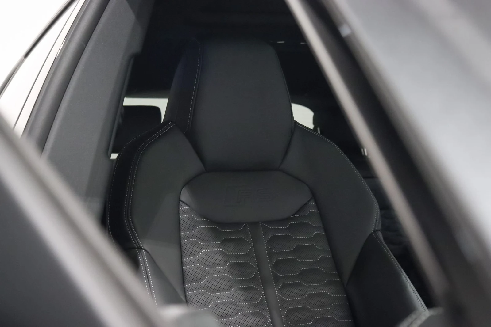 Audi RS Q8 Performance, 8/10