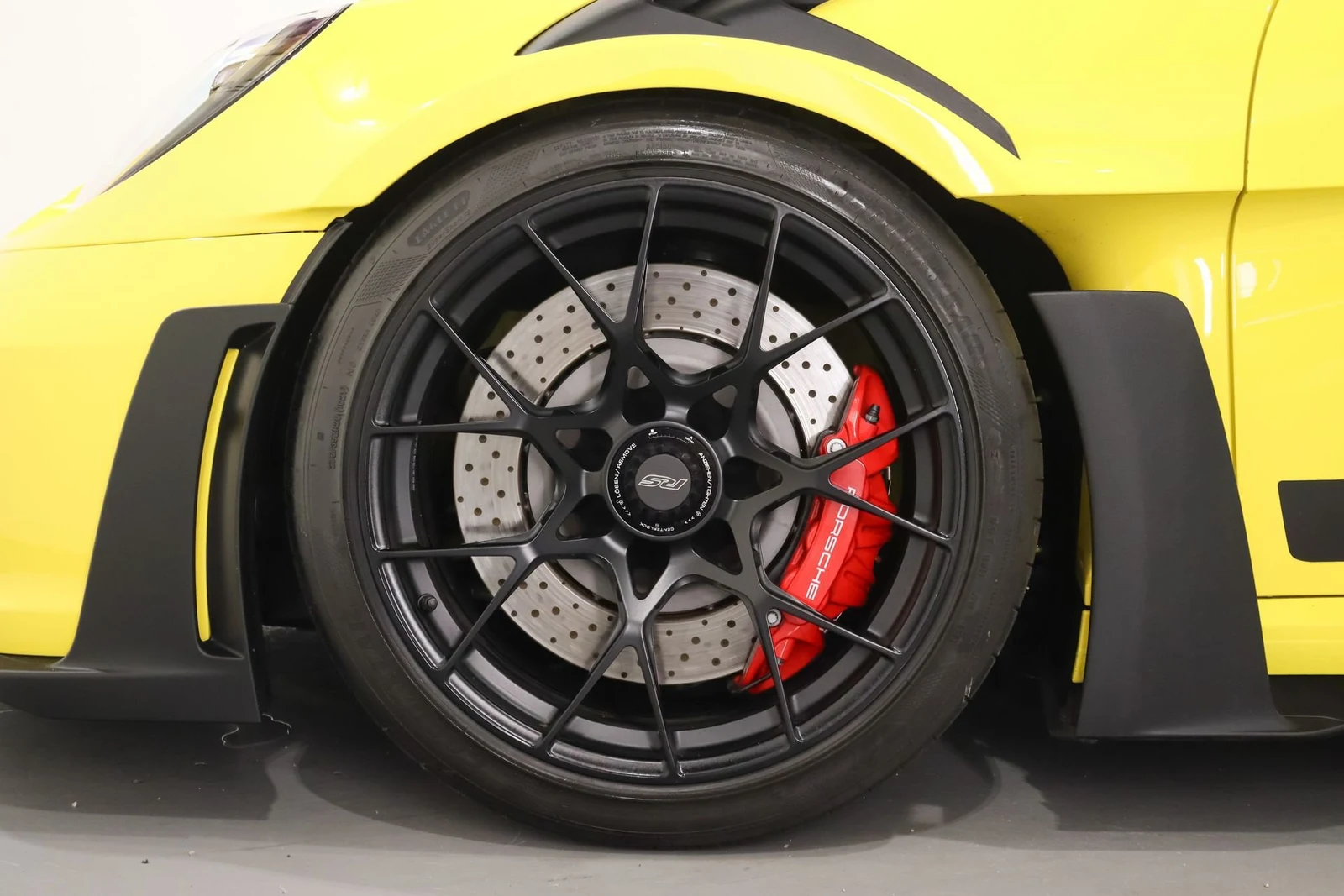Porsche 911 GT3 RS (992), 7/10