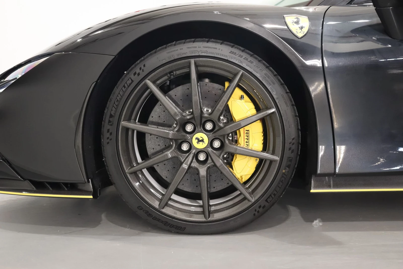 Ferrari SF90 Spider, 7/10