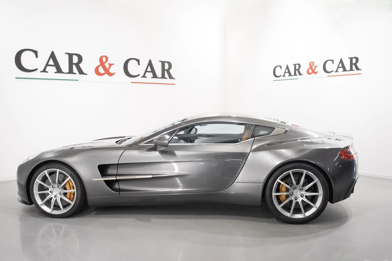 Aston Martin One-77, 6/10