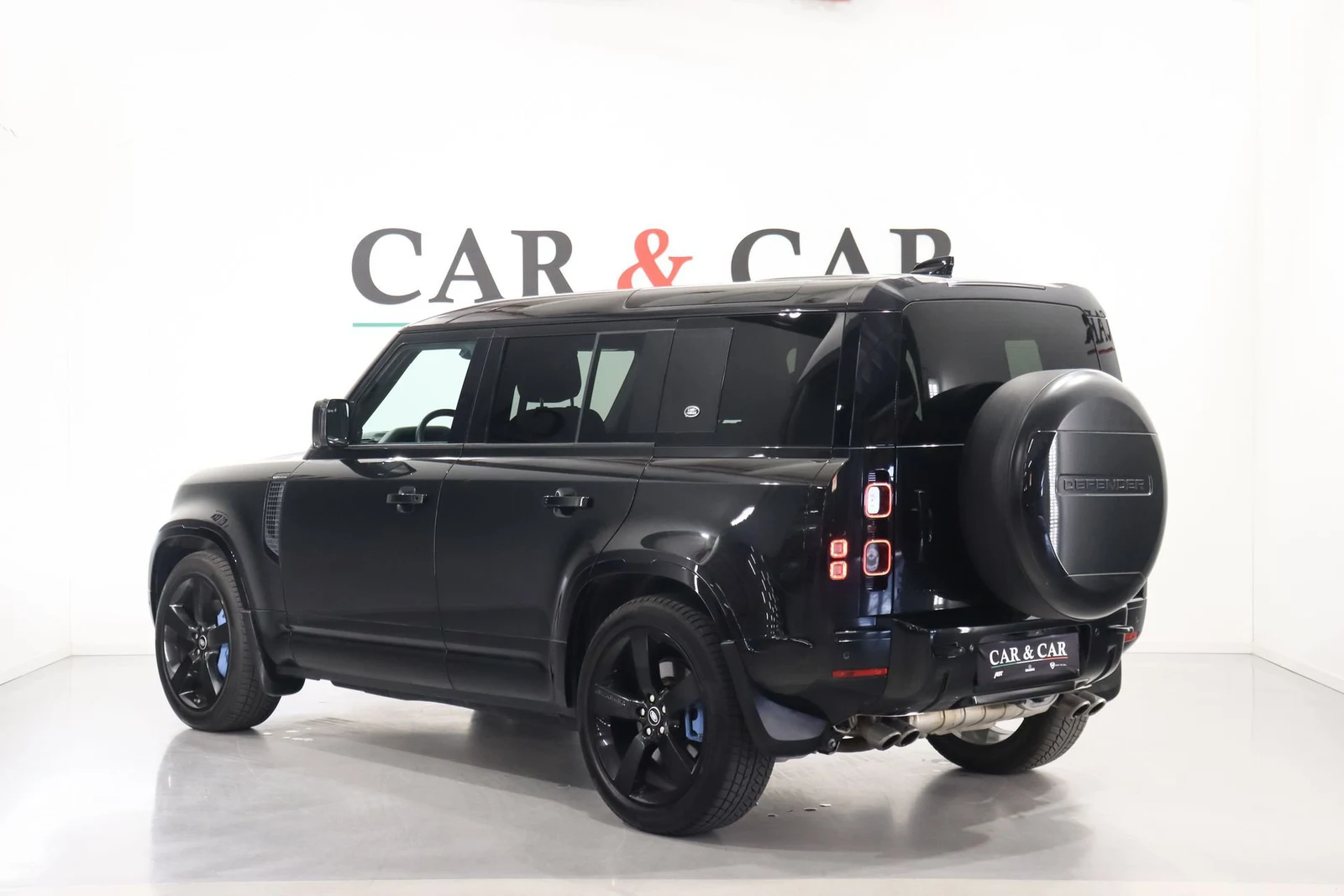 Land Rover Defender 110 V8, 2/10