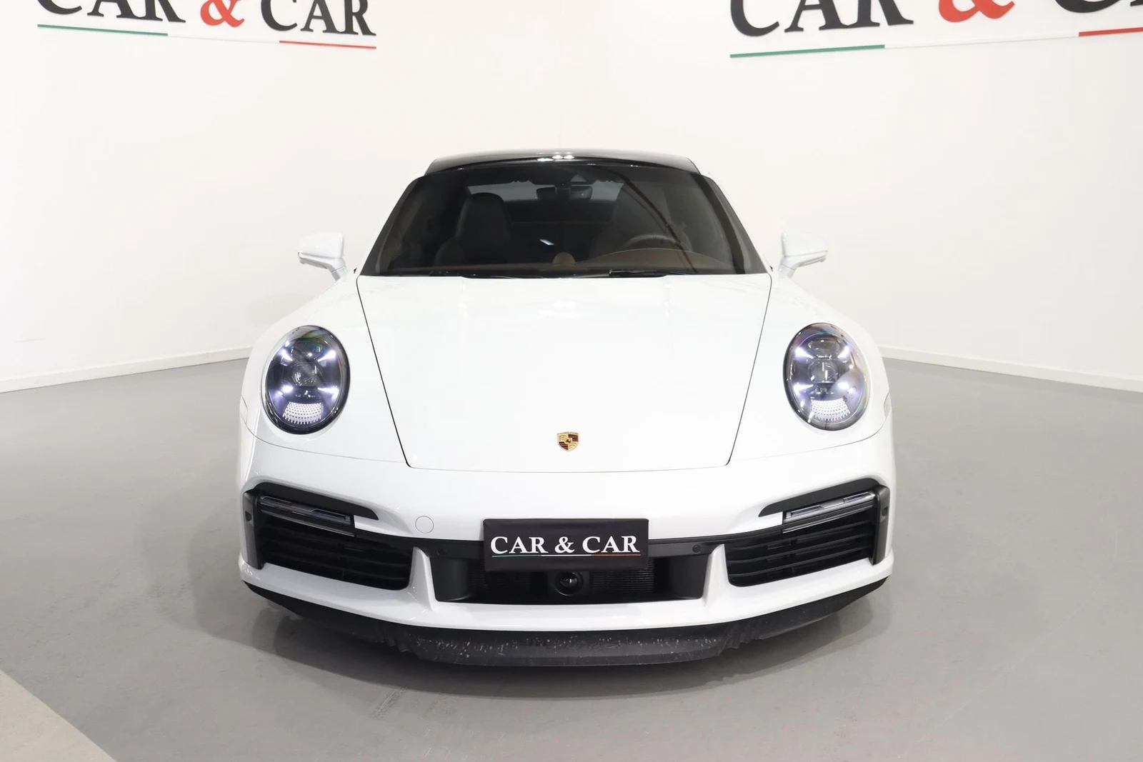 Porsche 911 Turbo S (992.1), 3/10