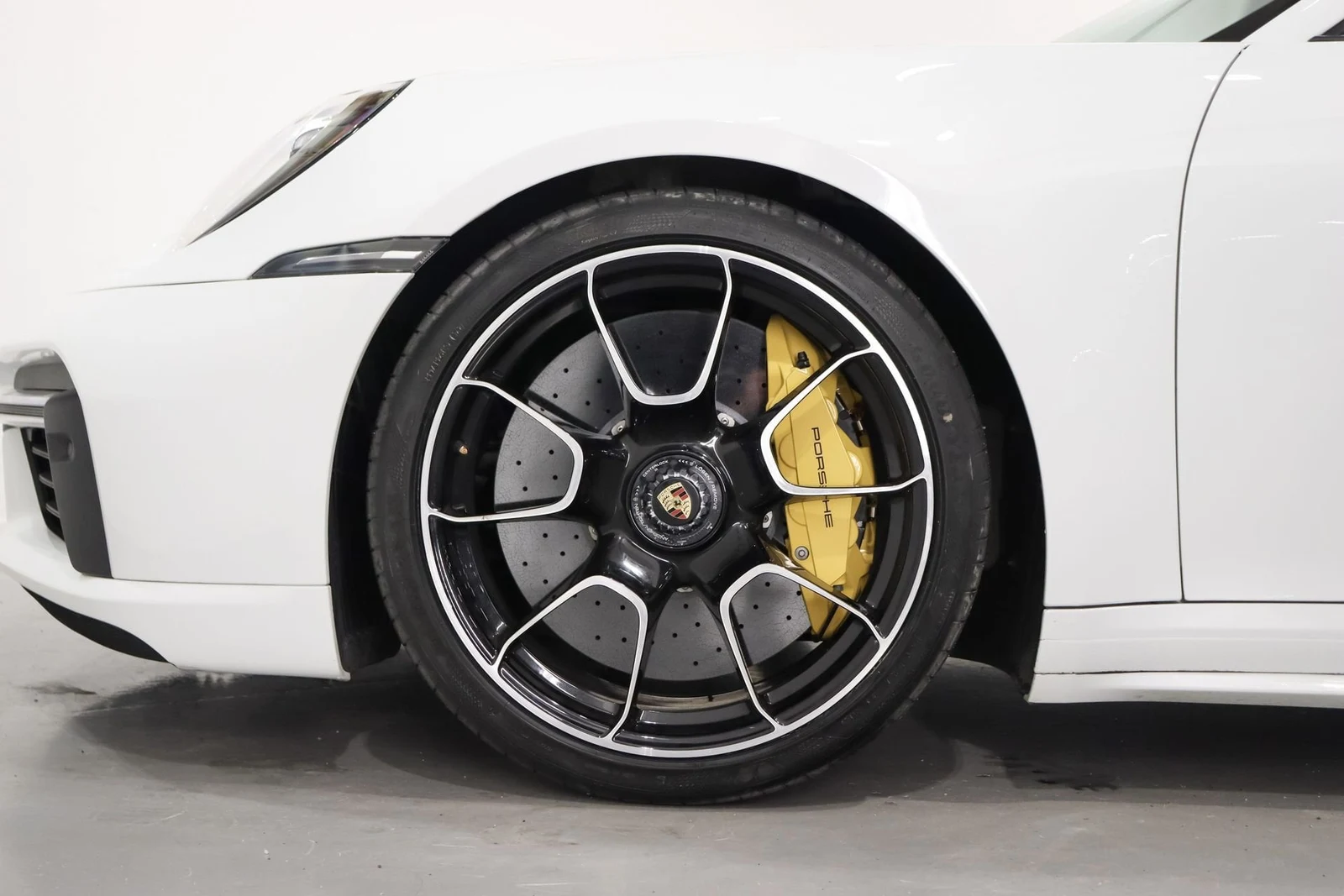 Porsche 911 Turbo S (992.1), 7/10