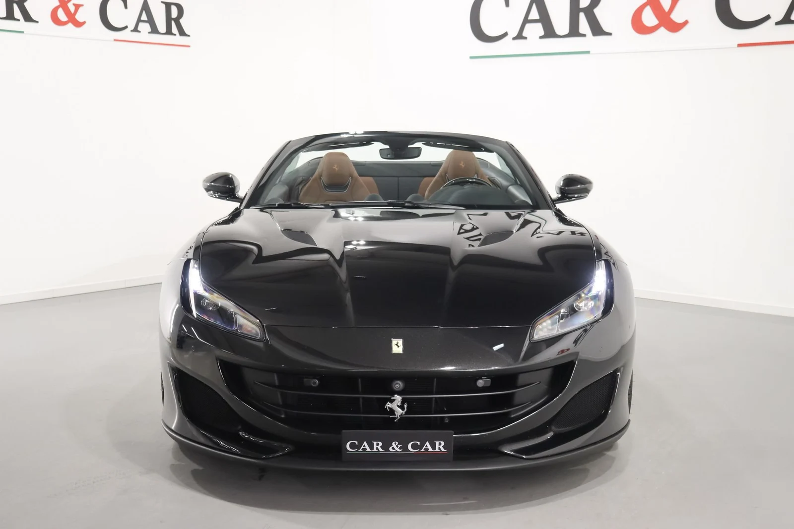 Ferrari Portofino, 3/10