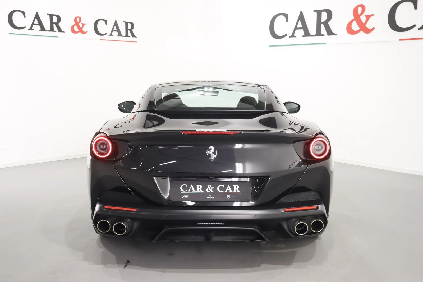 Ferrari Portofino, 4/10