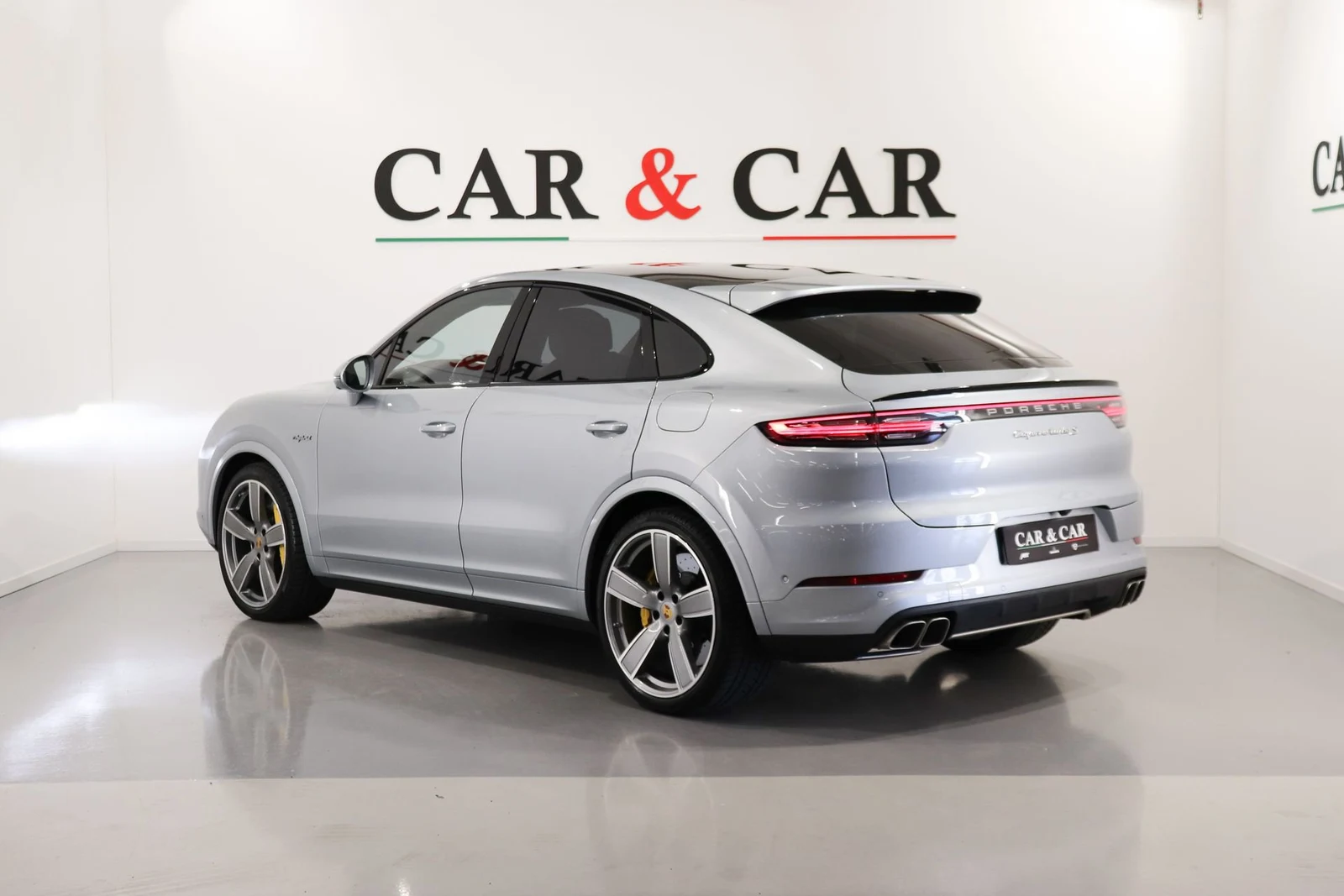 Porsche Cayenne Turbo S E-Hybrid Coupé, 2/10