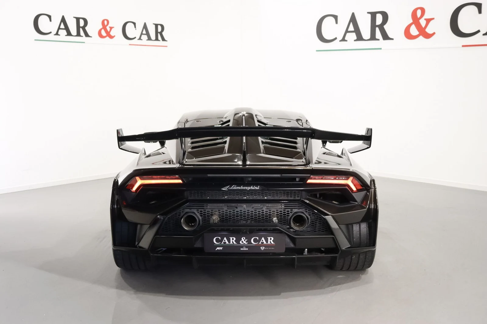 Lamborghini Huracán STO, 4/10