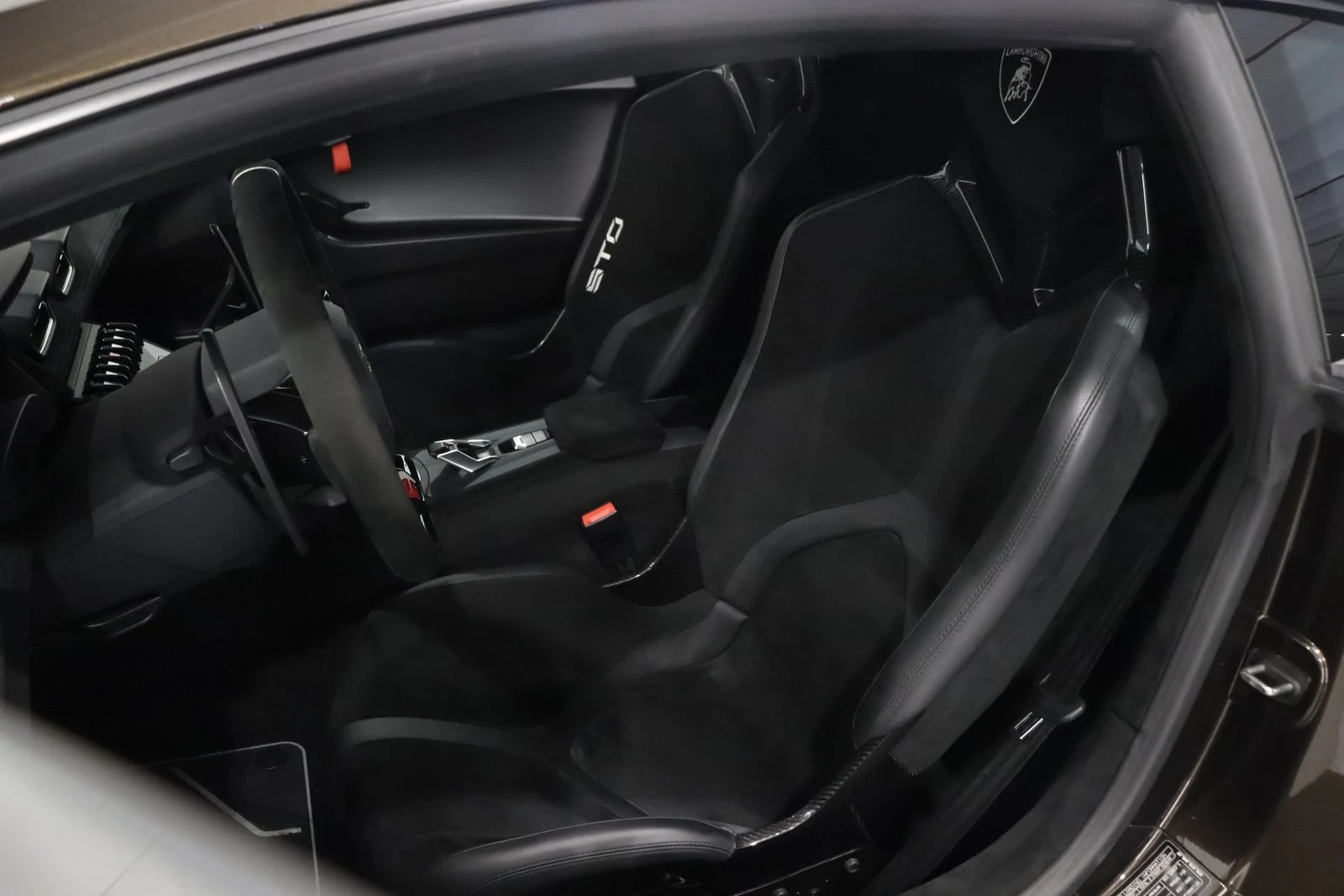 Lamborghini Huracán STO, 9/10