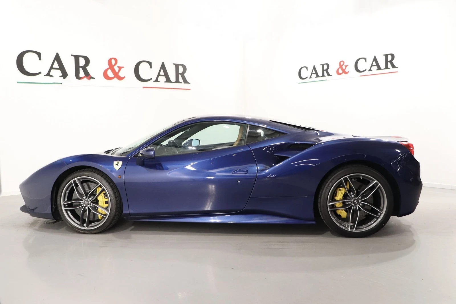 Ferrari 488 GTB, 6/10