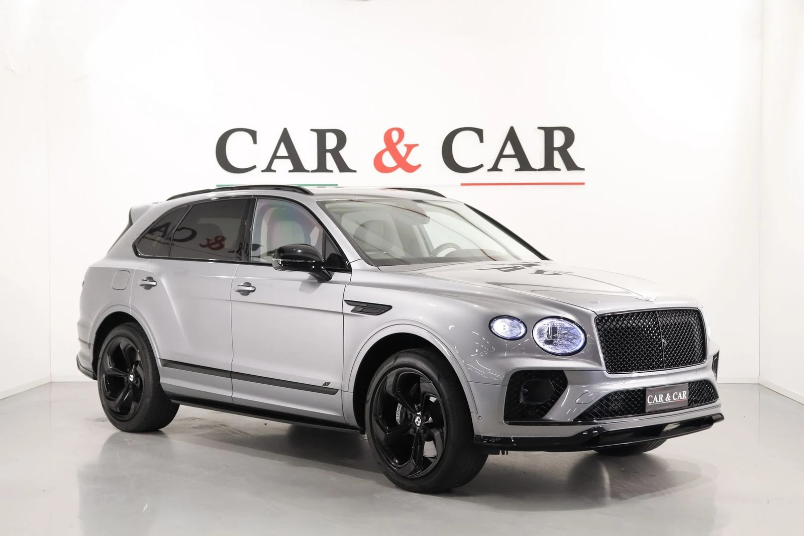 Seller photograph: Bentley Bentayga S