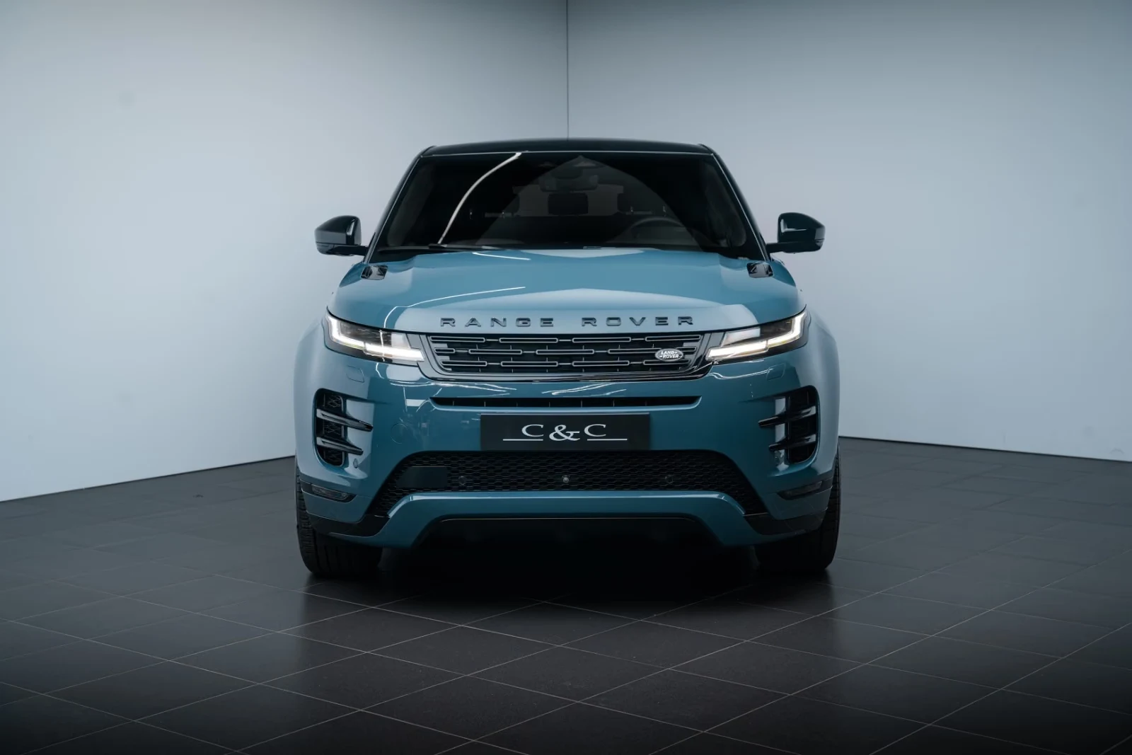 2023 Land Rover Range Rover Evoque (L551), 2/19