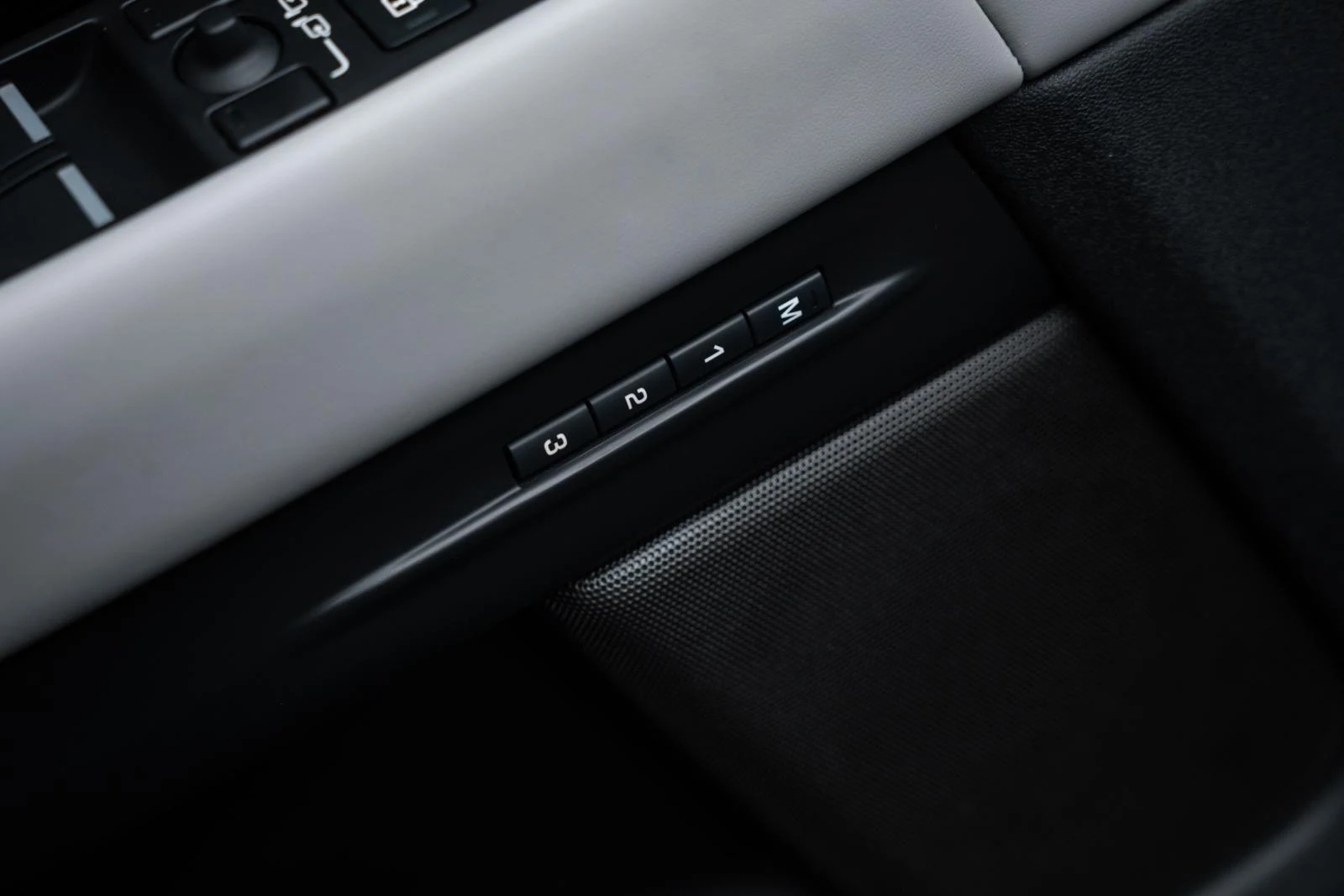 2023 Land Rover Range Rover Evoque (L551), 16/19