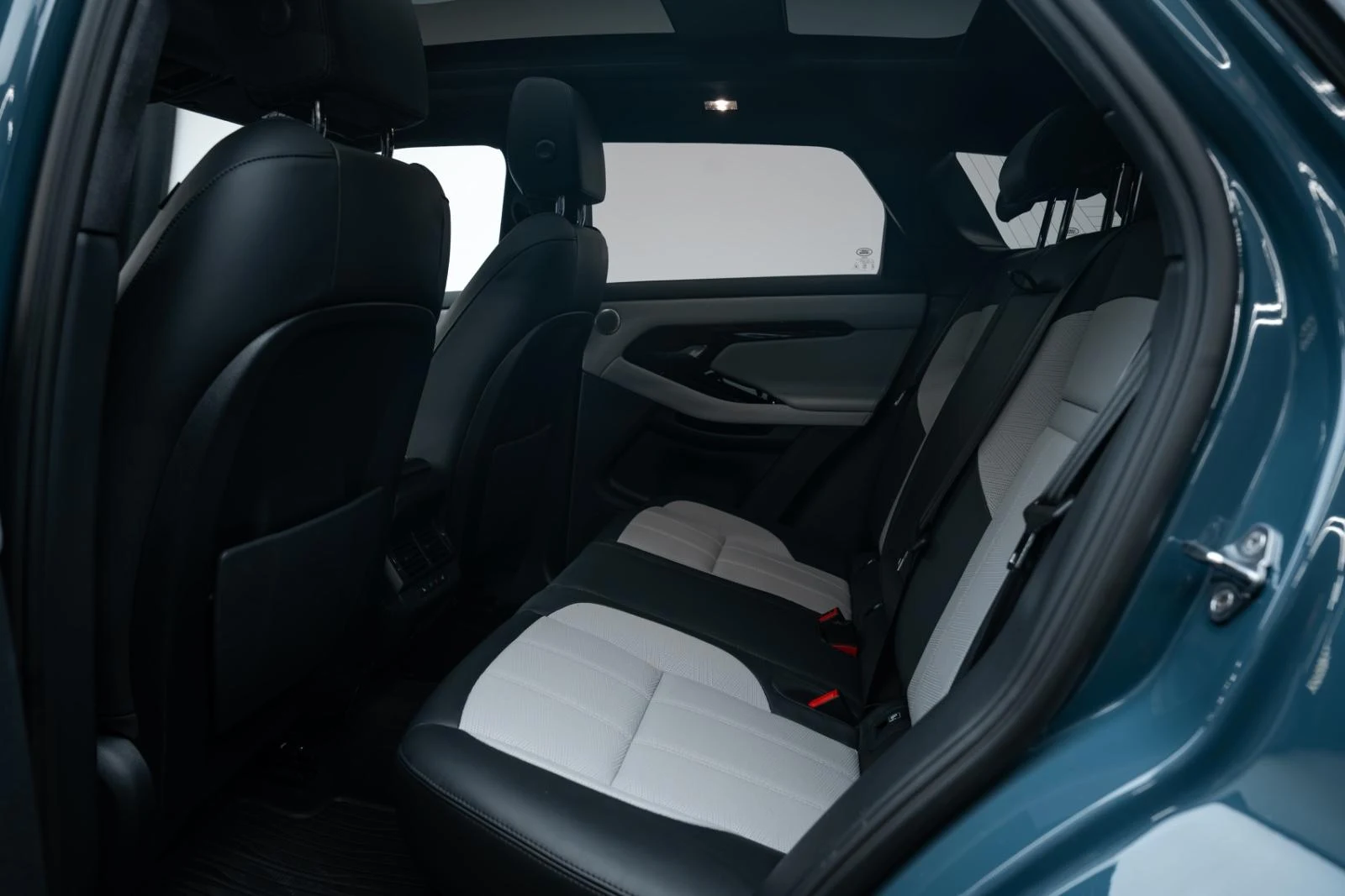 2023 Land Rover Range Rover Evoque (L551), 18/19