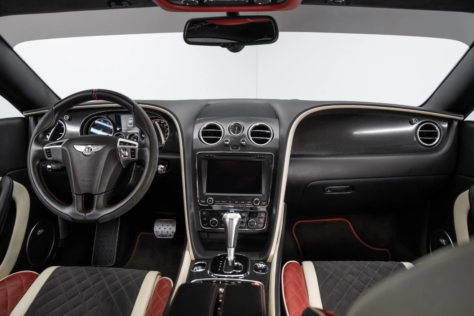 2017 Bentley Continental Supersports, 15/27