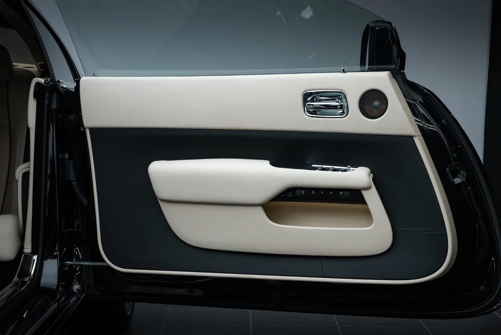 2015 Rolls-Royce Wraith, 16/27