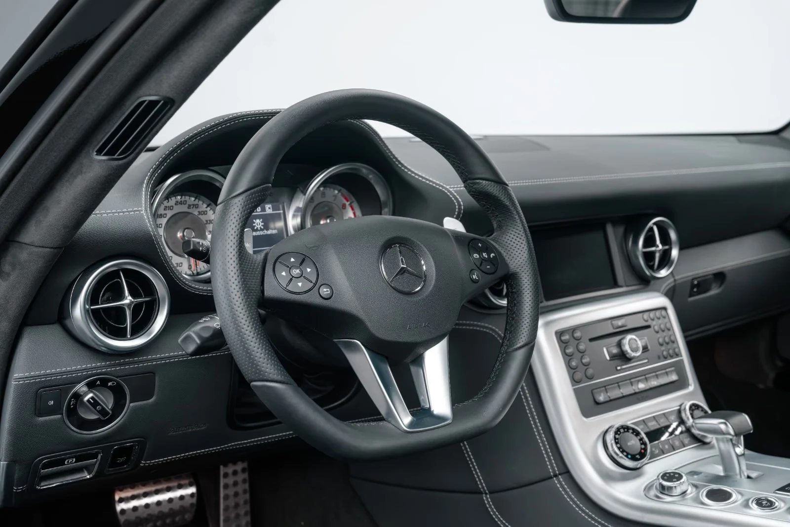2011 Mercedes-Benz SLS AMG Coupé, 12/25