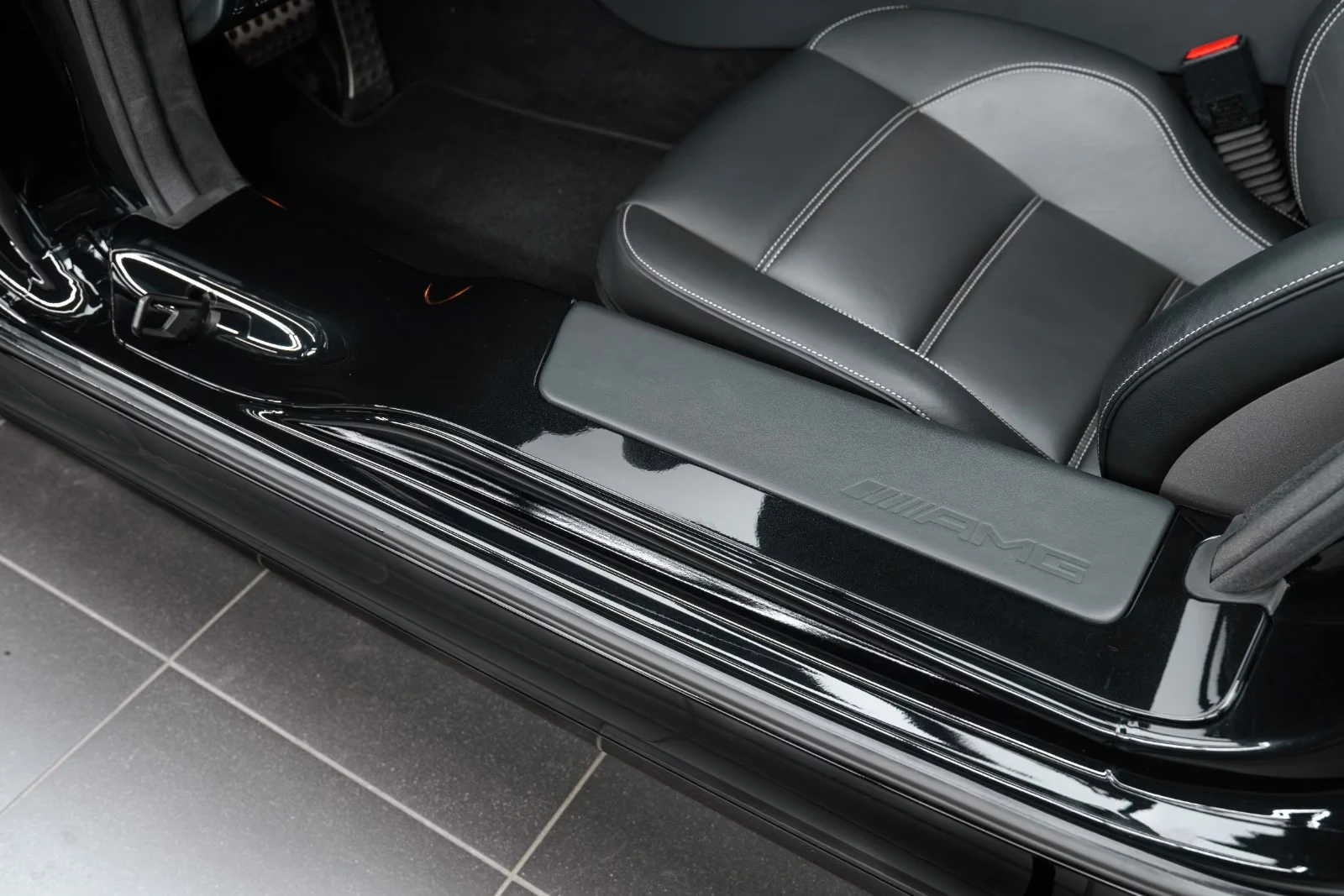 2011 Mercedes-Benz SLS AMG Coupé, 18/25