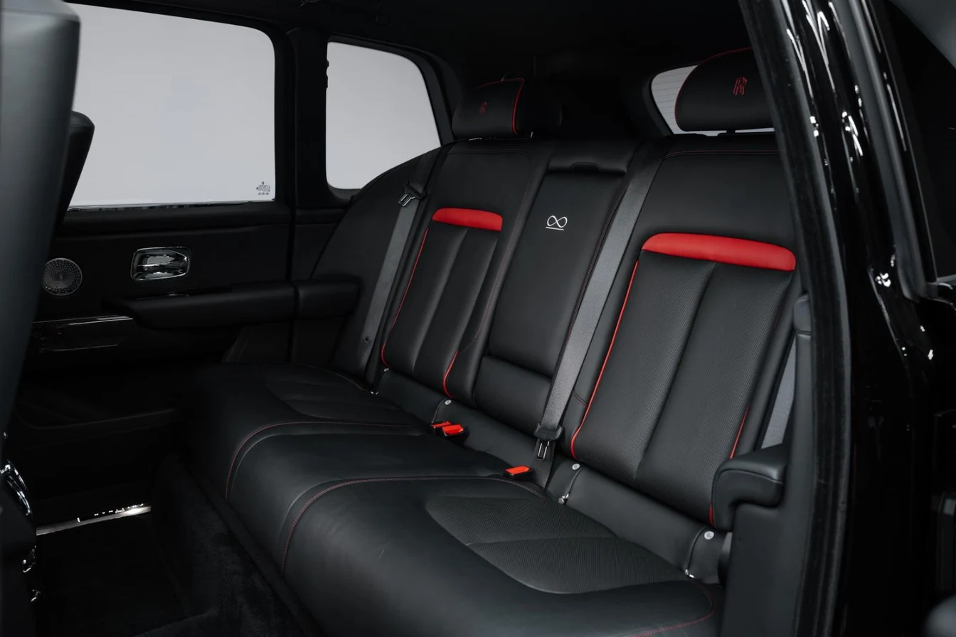 2020 Rolls-Royce Cullinan Black Badge, 12/18