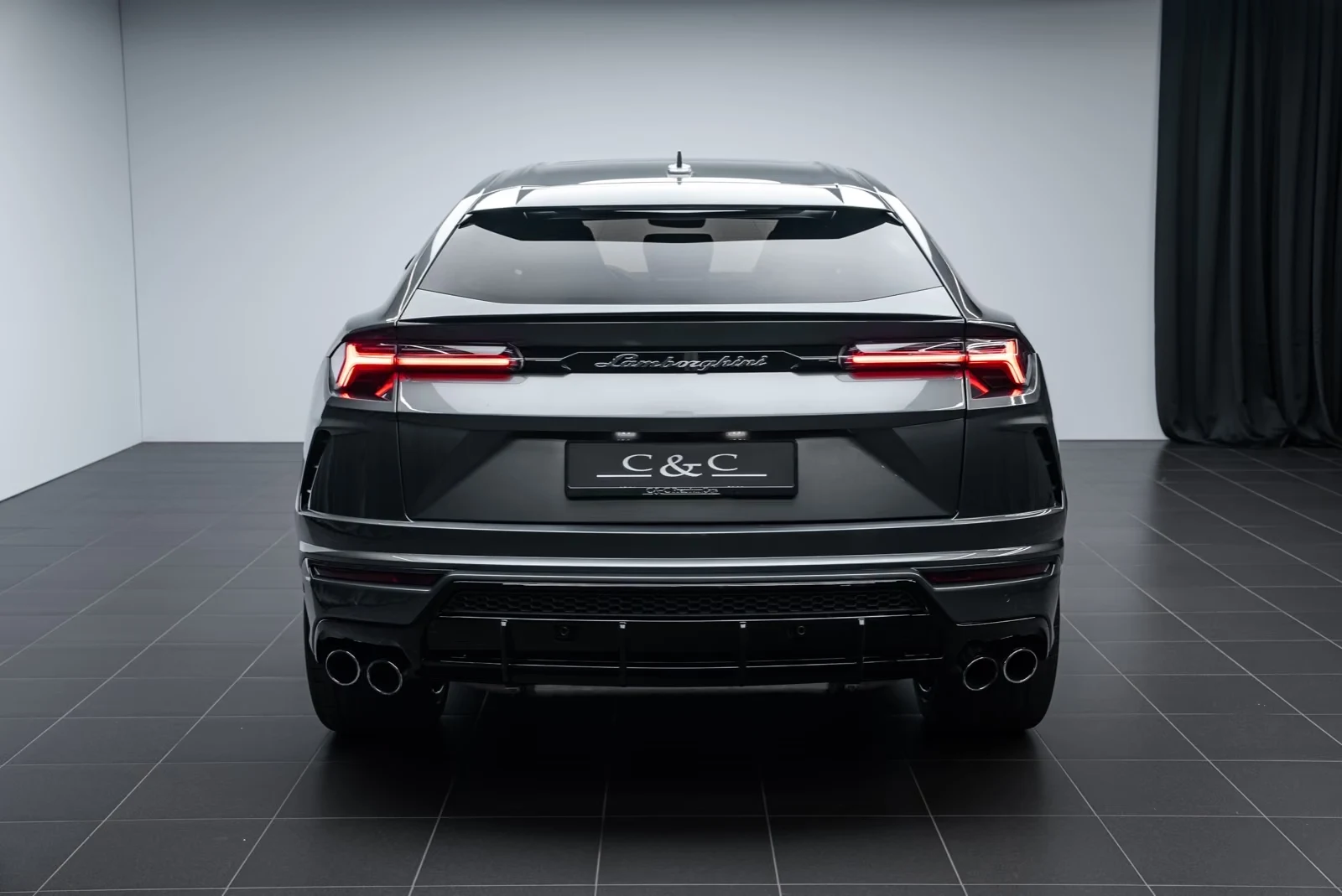 2019 Lamborghini Urus, 3/26