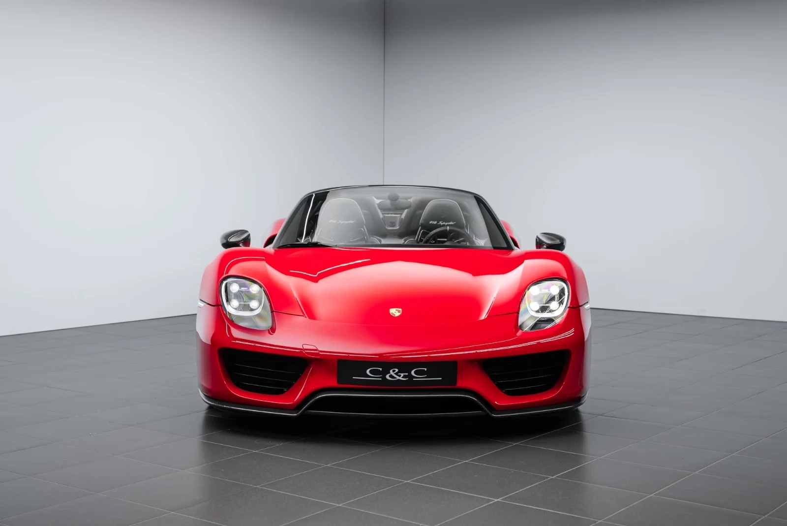 2014 Porsche 918 Spyder, 2/33