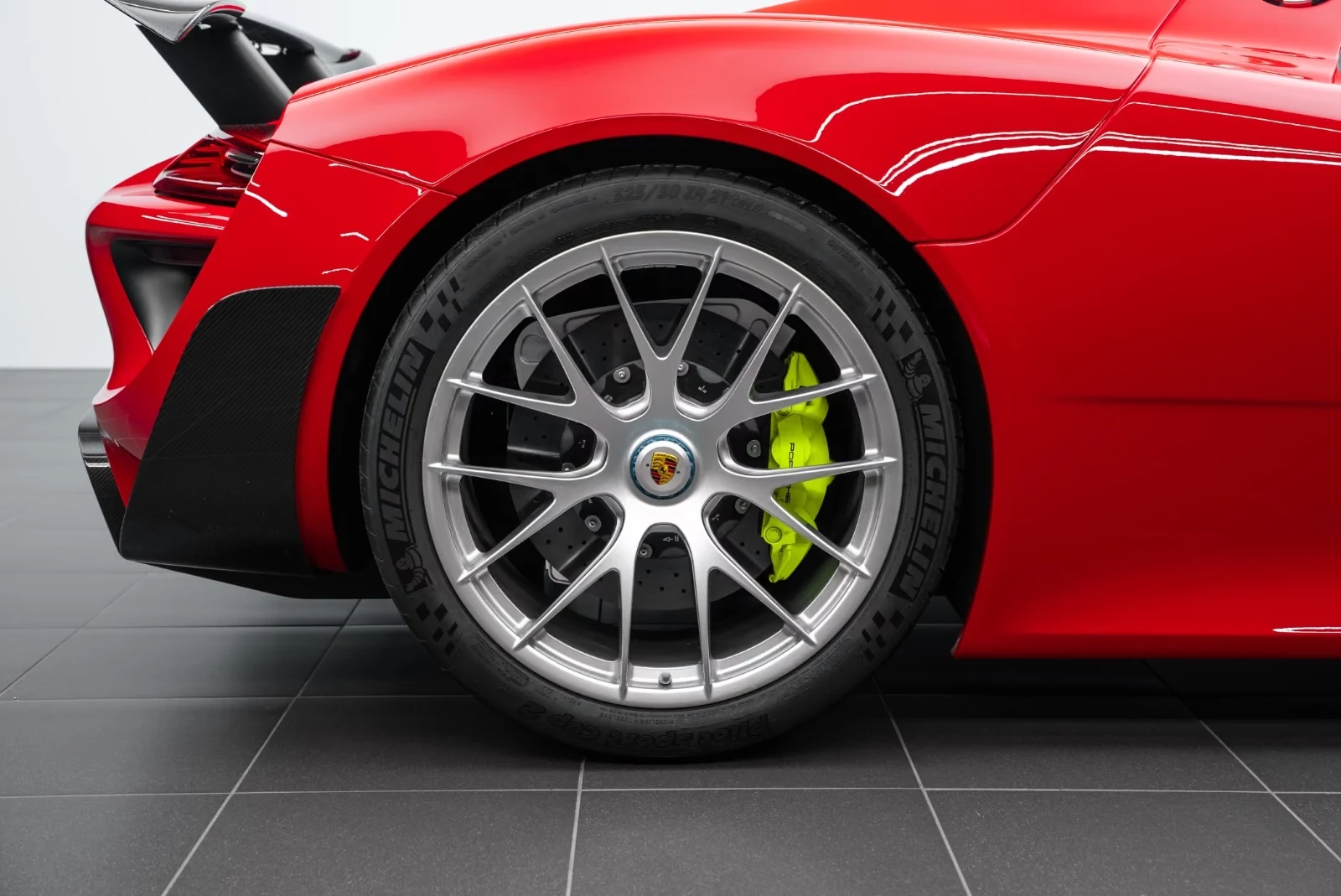 2014 Porsche 918 Spyder, 5/33