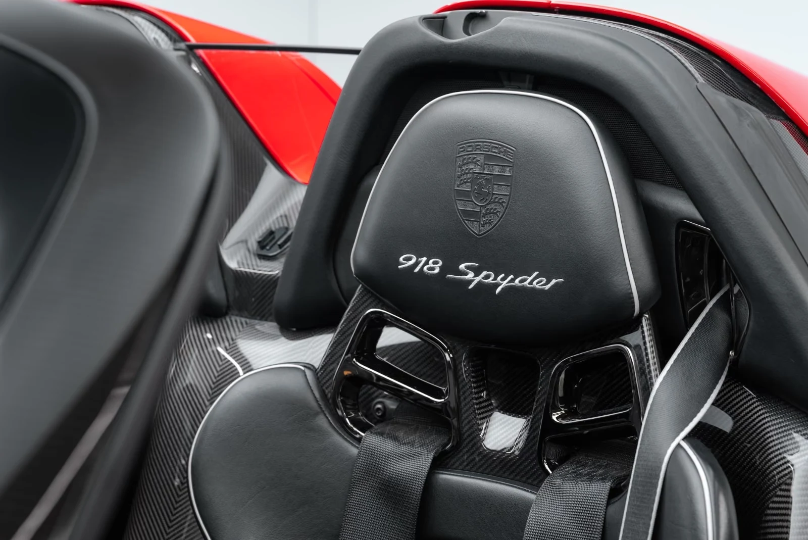 2014 Porsche 918 Spyder, 23/33