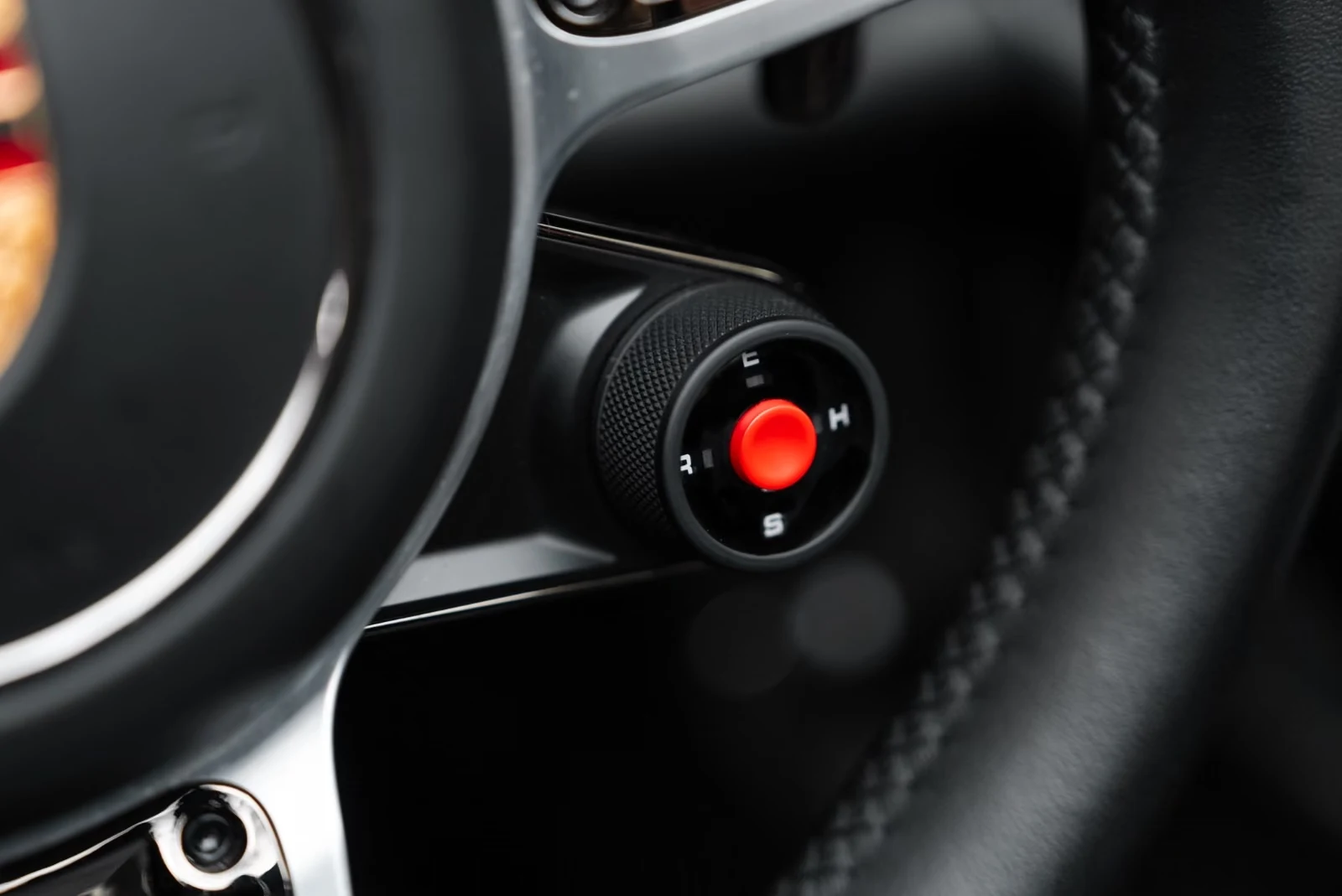 2014 Porsche 918 Spyder, 24/33
