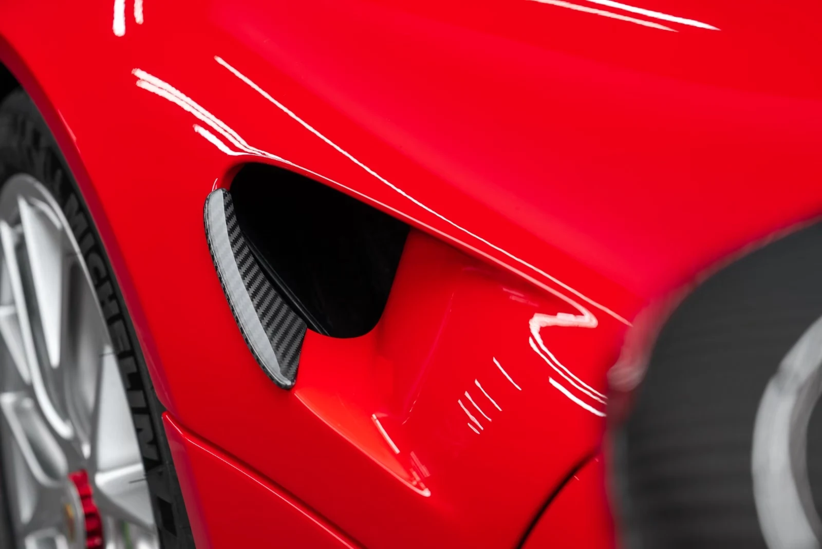 2014 Porsche 918 Spyder, 30/33