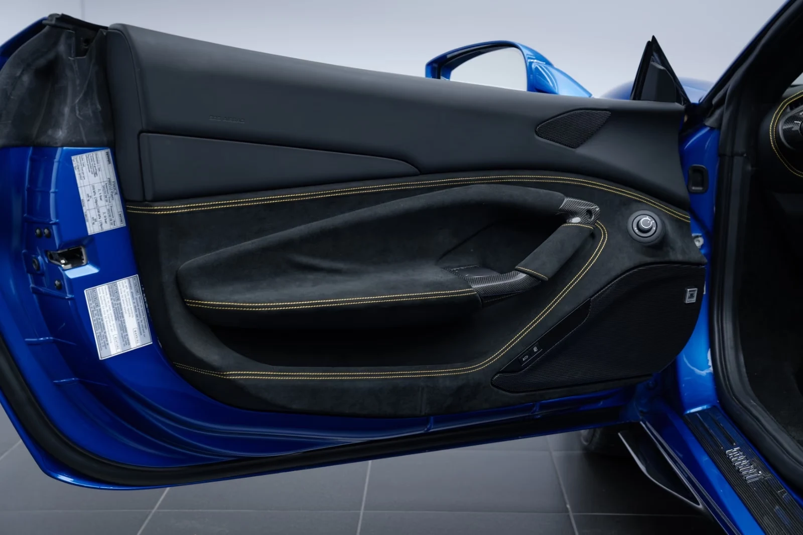 2021 Ferrari F8 Tributo, 25/26