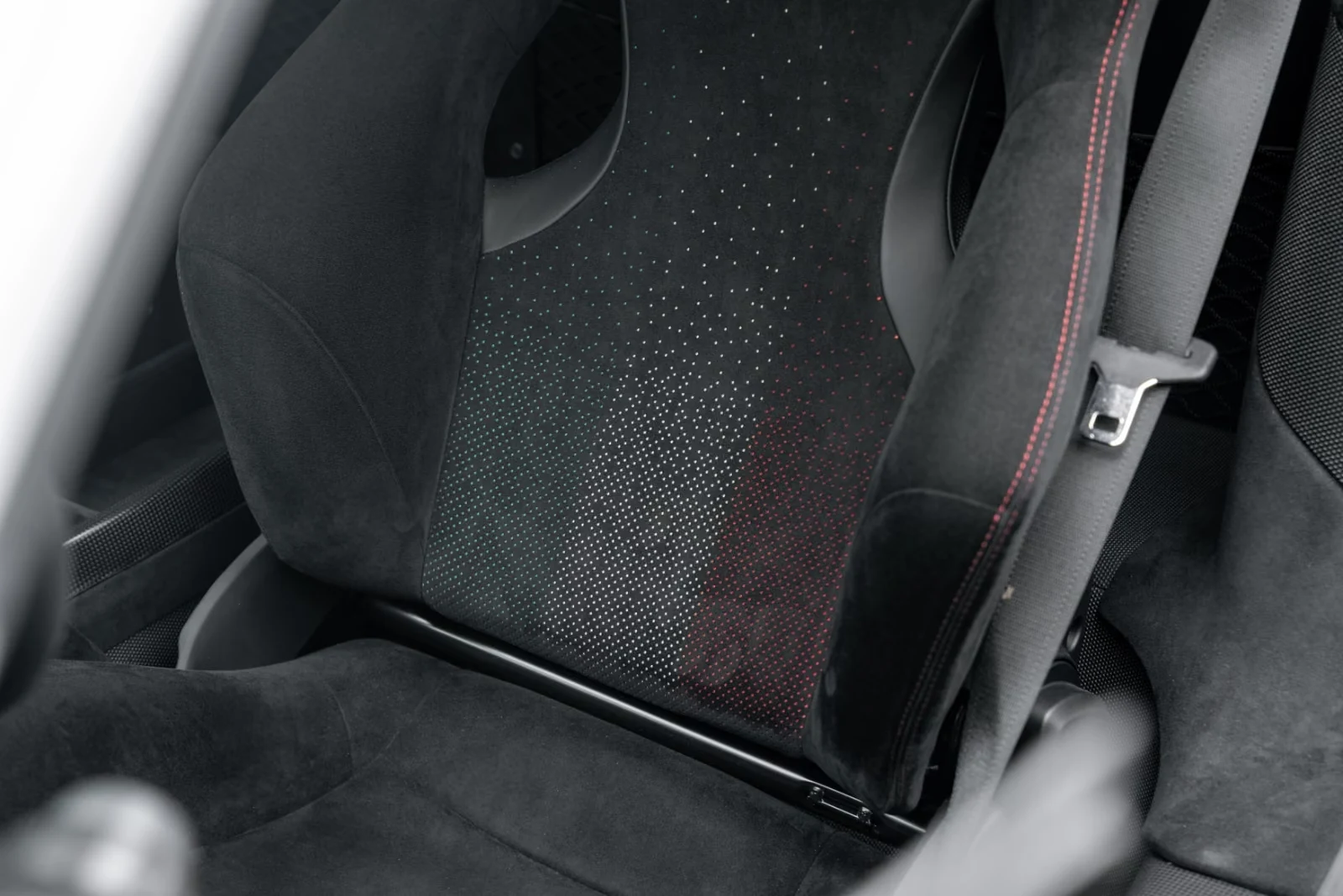2021 Ferrari 488 Pista Piloti, 14/28