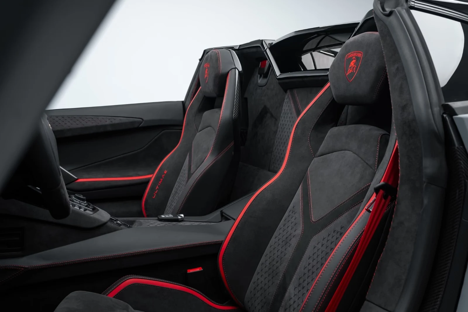 2022 Lamborghini Aventador Ultimae Roadster, 17/27