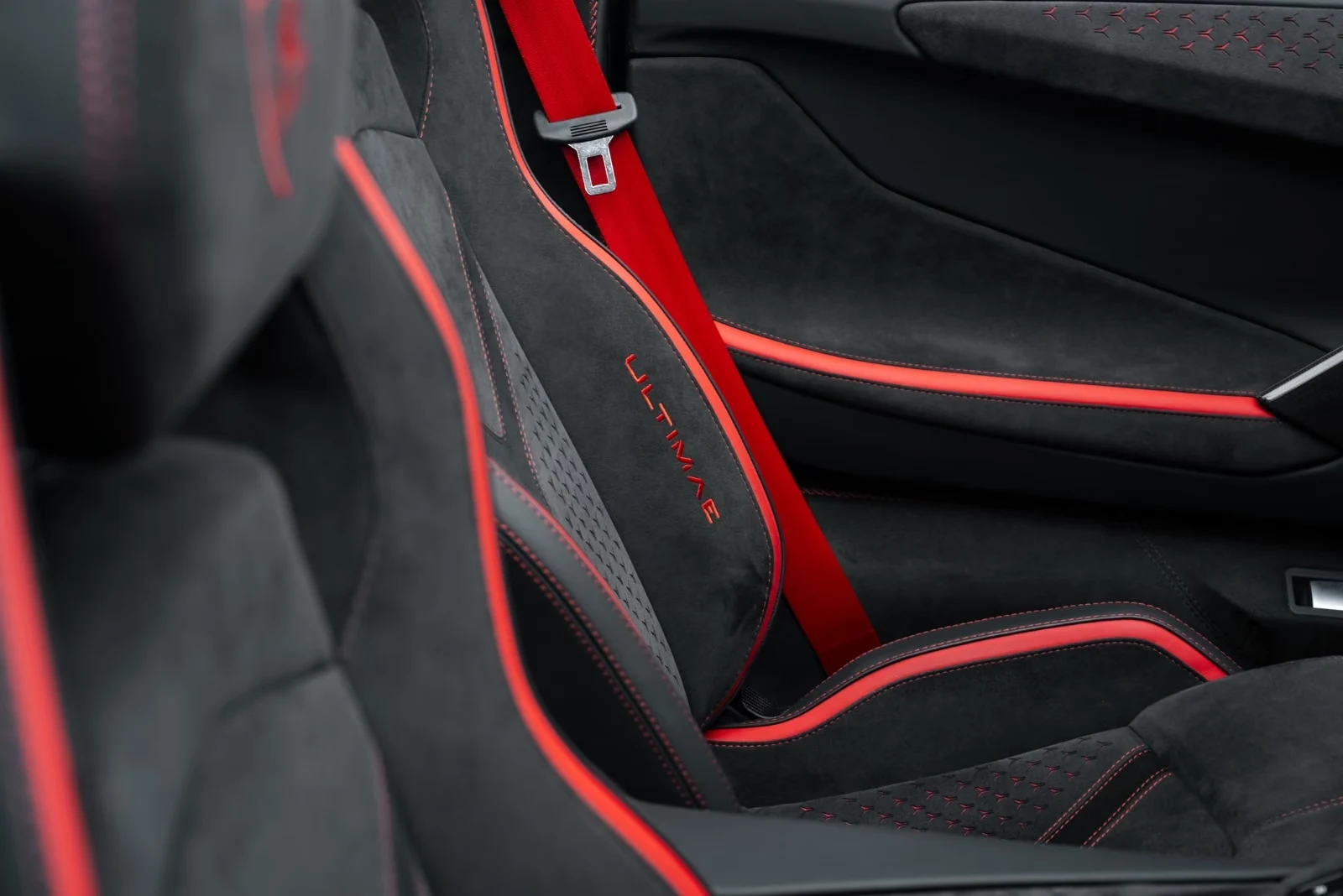 2022 Lamborghini Aventador Ultimae Roadster, 19/27